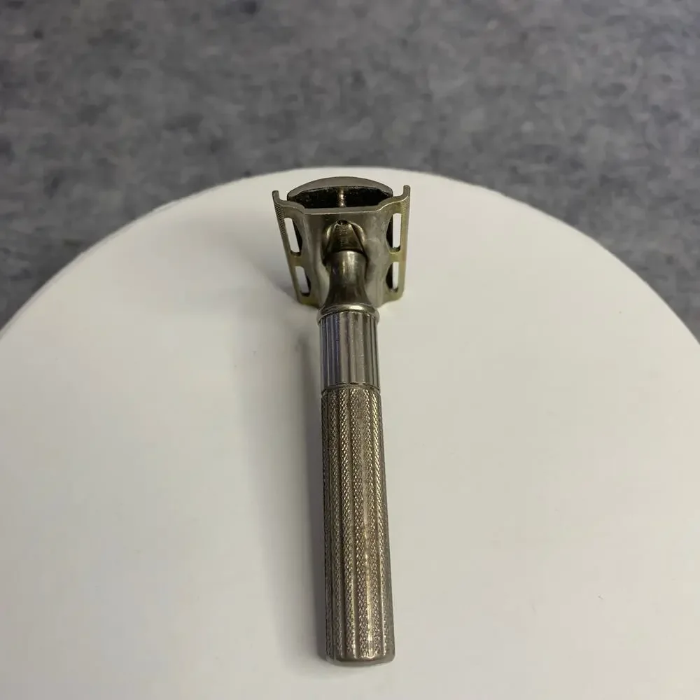 Gillette Fat Handle Double Bladed Safety Razor, WWII Era, 1940's, Vintage, Deco